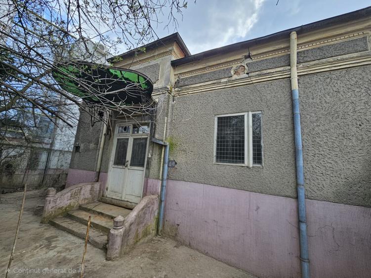 Casă cu 3 camere cu Canalizare în Banu Manta