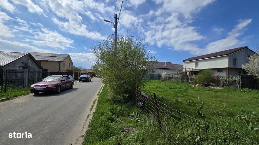 Casă cu 3 camere cu Teren 220 Mp în Central