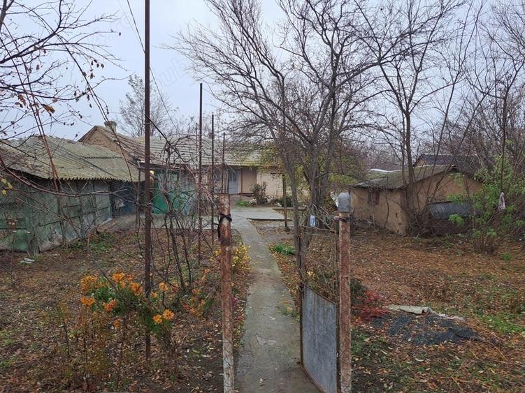 Casă cu 3 camere în Nuntași