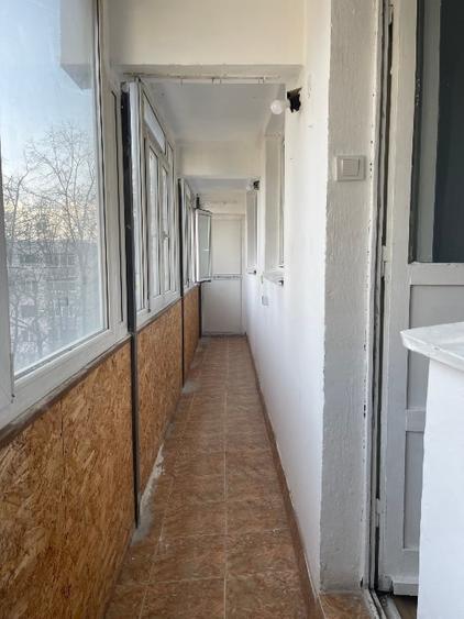 Apartament cu 3 camere decomandat, mobilat în Drumul Taberei
