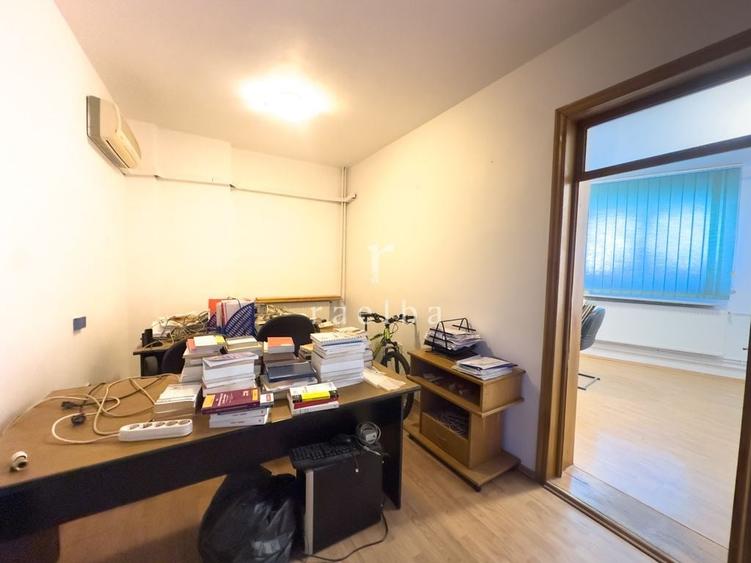 Apartament cu 11 camere semidecomandat în Dacia