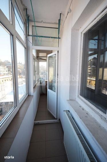 Apartament cu 4 camere decomandat în Gară