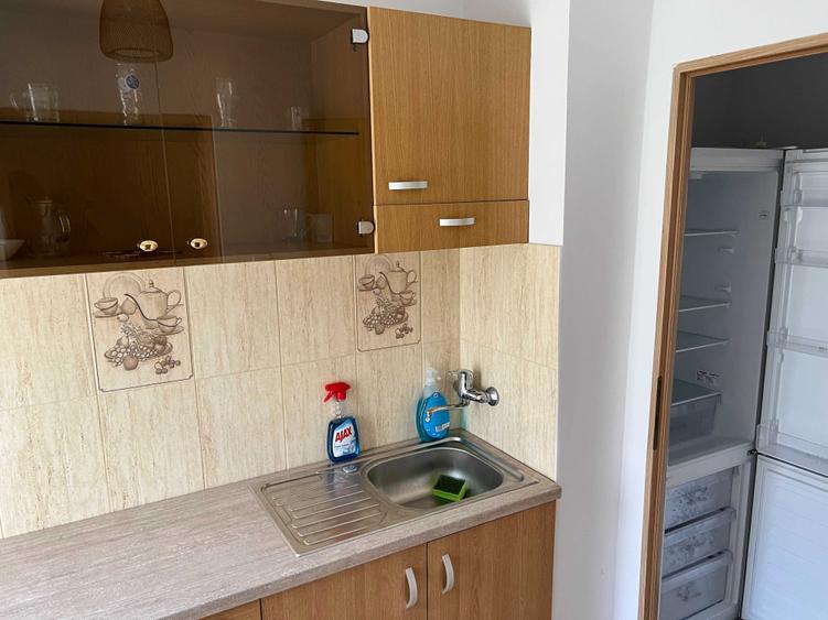 Dau in chirie apartament 1 cam. in Cart. Libertatii, Reghin - 2