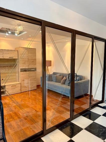 Apartament cu 2 camere decomandat, mobilat în Central