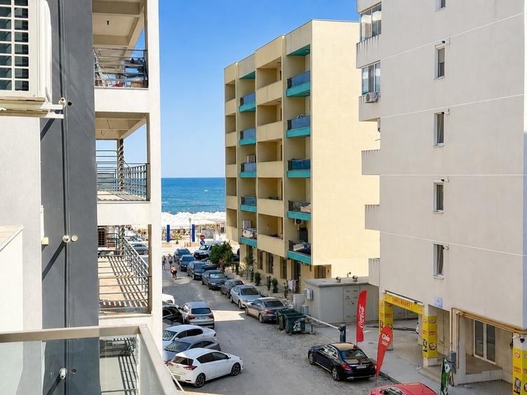 Apartament cu 2 camere decomandat în Năvodari
