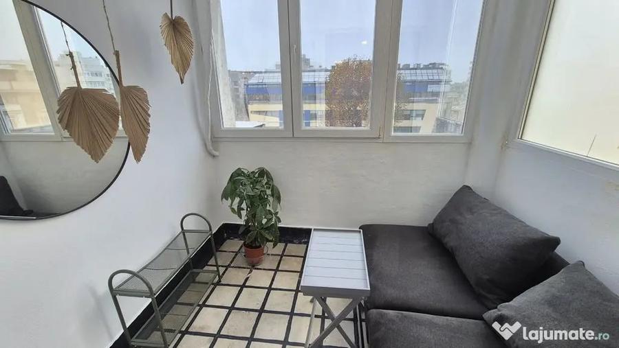 Apartament cu 2 camere semidecomandat în Central