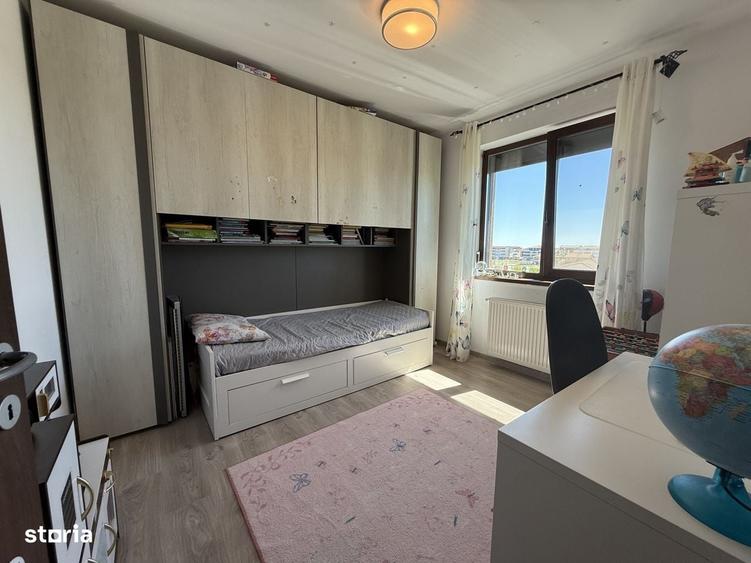 Apartament cu 4 camere decomandat în Central