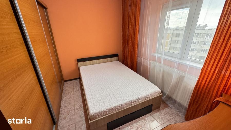 Apartament cu 3 camere semidecomandat în Rahova