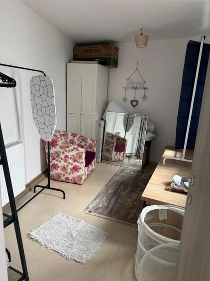 Apartament cu 4 camere decomandat, mobilat în Ștefan cel Mare