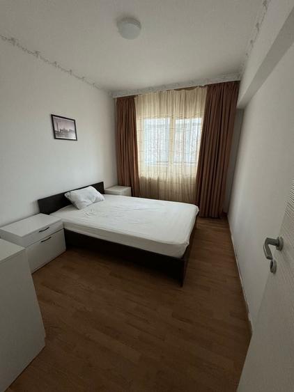Apartament cu 4 camere decomandat în Pantelimon