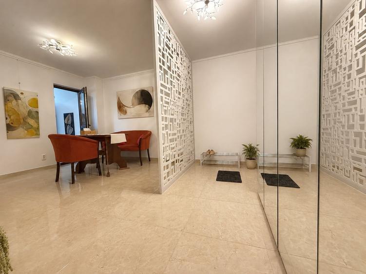 Apartament cu 2 camere semidecomandat, mobilat în Moșilor