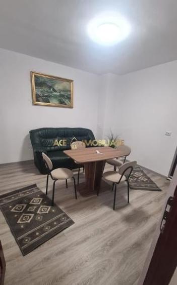 Casă individuală cu 3 camere decomandat cu Canalizare în Străulești