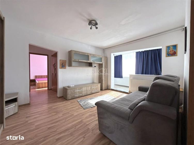 Apartament cu 2 camere semidecomandat în Astra