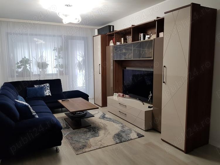 Apartament cu 3 camere decomandat în Tomis Nord