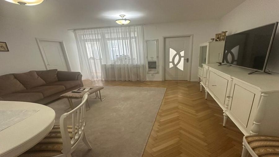 Apartament cu 3 camere semidecomandat, mobilat în Cișmigiu — fotografia 2