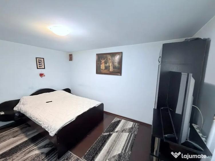 Casă cu 4 camere cu Teren 500 Mp în Central
