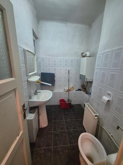 Duplex cu 3 camere cu Canalizare în Luncă