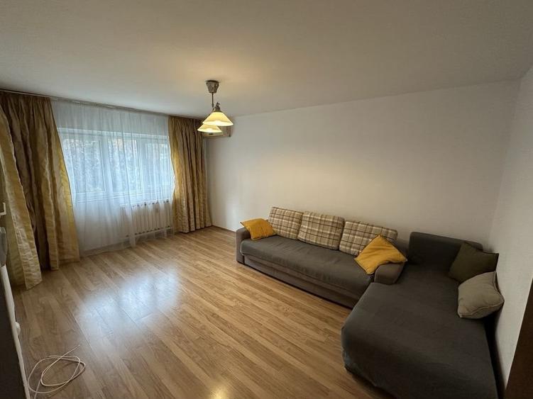 Apartament cu 2 camere decomandat, mobilat în Aviației