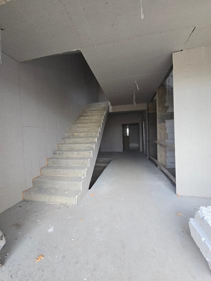 Apartament cu 2 camere semidecomandat în Dobroești