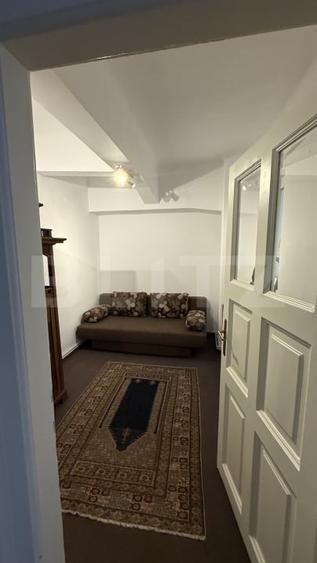 Apartament cu 4 camere decomandat, mobilat în Central