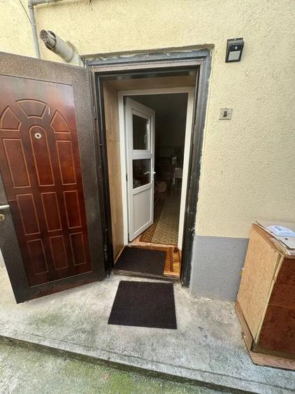 Casă cu 2 camere cu Teren 10 Mp în Centrul Istoric