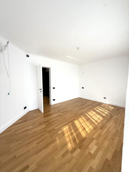 Apartament cu 4 camere decomandat, mobilat în Iancu Nicolae