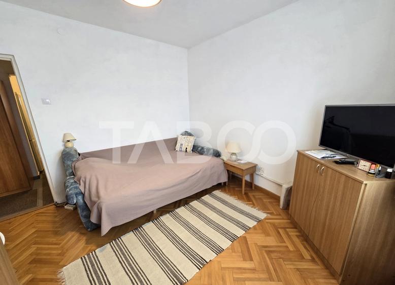 Apartament cu 3 camere decomandat, mobilat în Terezian