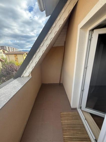 Apartament cu 2 camere decomandat, mobilat în Tractorul