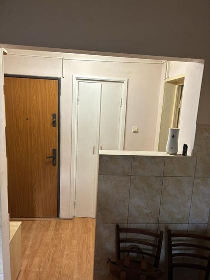 Apartament cu 2 camere semidecomandat în 1 Mai