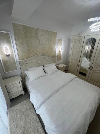 Apartament cu 2 camere semidecomandat, mobilat în Central