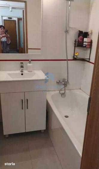 Apartament cu 3 camere semidecomandat, mobilat în Ozana