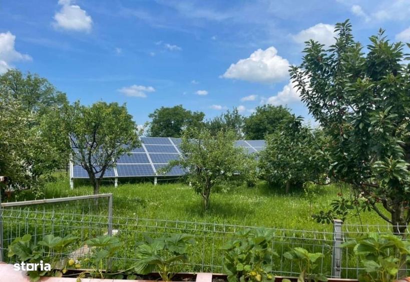 Casă cu 4 camere decomandat în Orlat