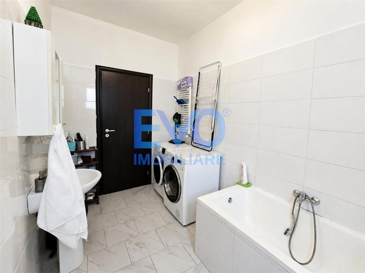 Garsonieră decomandată în Valea Adâncă