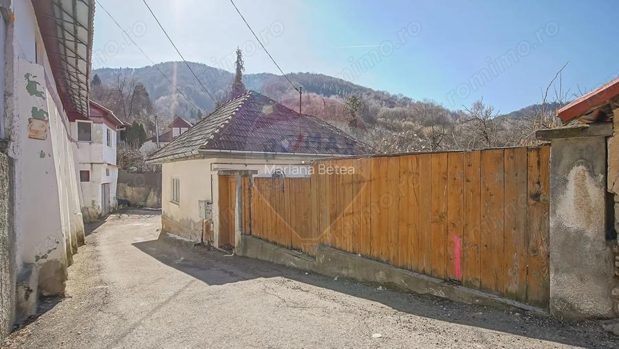 DE RENOVAT CASA INDIVIDUALA | 180 MP CURTE| PRIVELISTE