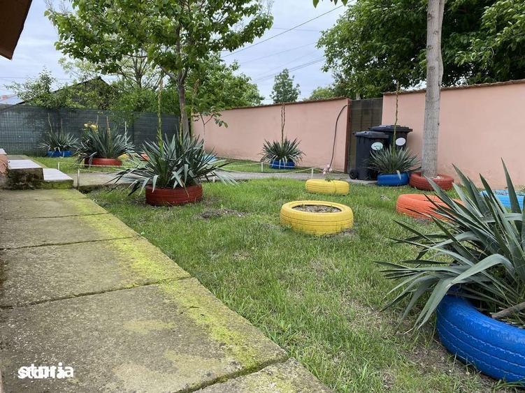 Casă cu 5 camere cu Teren 1000 Mp în Putineiu