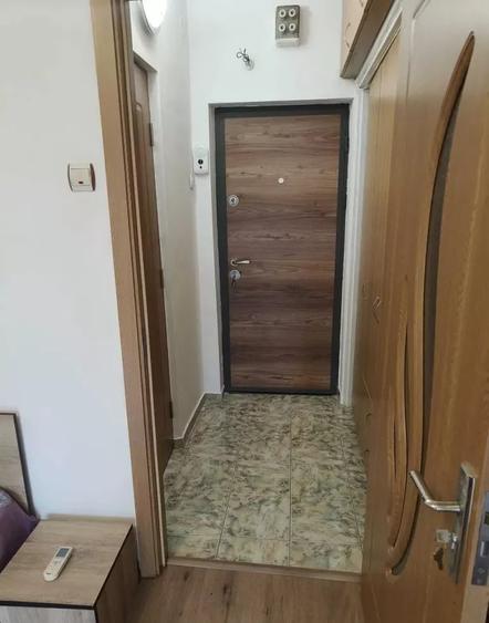Garsoniera Titan Piata Miniș renovata - 6