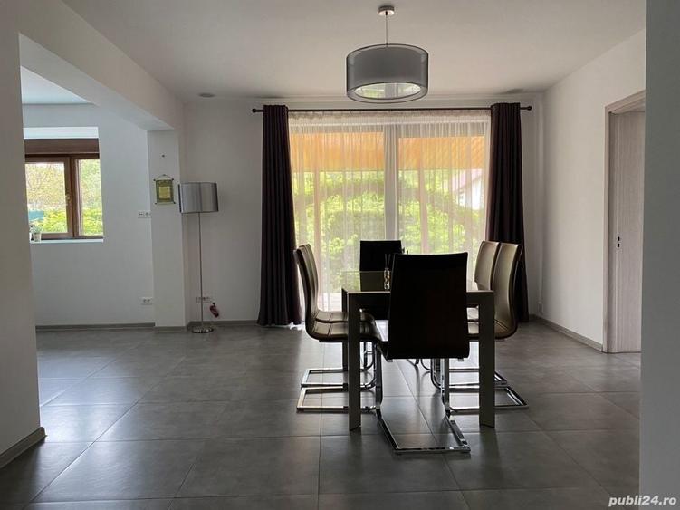 Casă cu 5 camere cu Teren 500 Mp în Mărăcineni