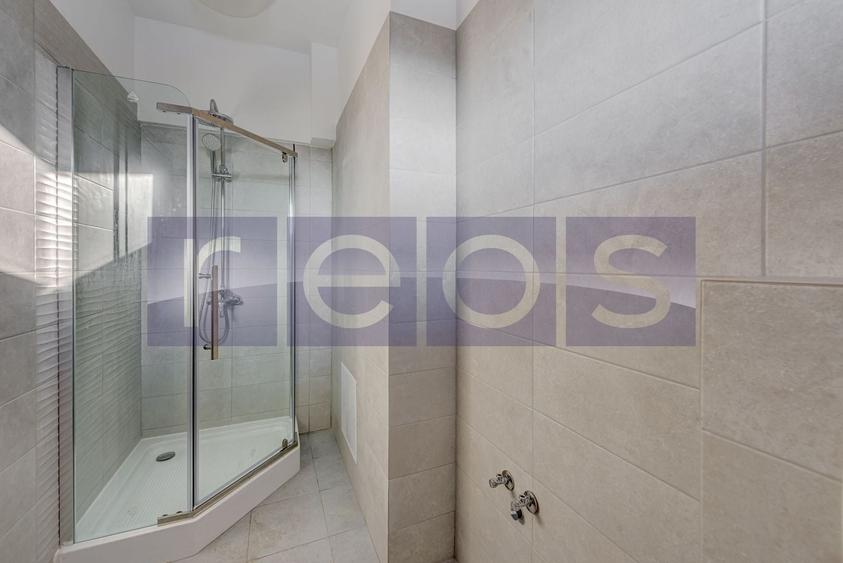 Casă individuală cu 7 camere cu Canalizare în Băneasa