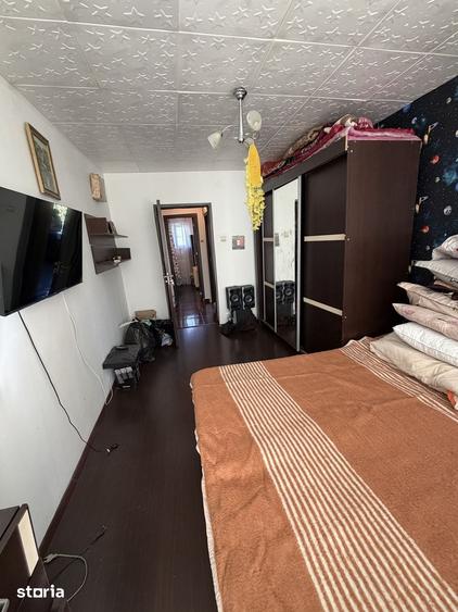 Apartament cu 2 camere semidecomandat în Calea București