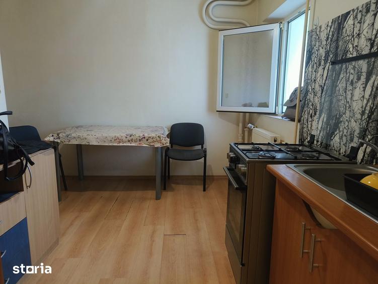Apartament cu 2 camere semidecomandat în Lujerului