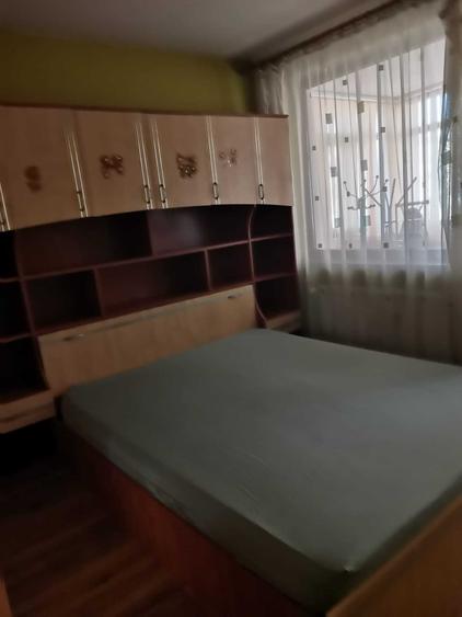 Apartament cu 2 camere decomandat în Berceni