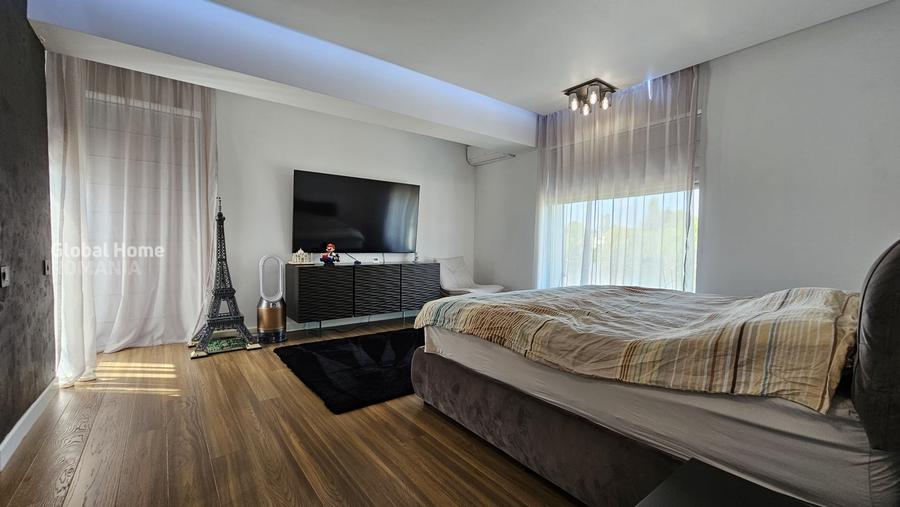 Duplex cu 4 camere cu Piscina în Corbeanca