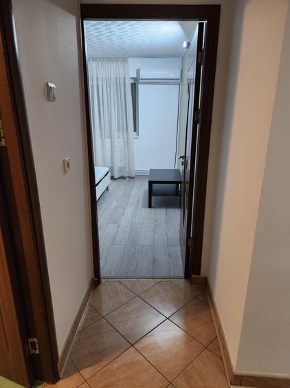 Garsonieră decomandată în Tineretului