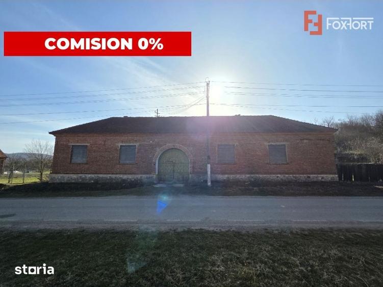 Casă cu 4 camere cu Teren 1440 Mp în Livada