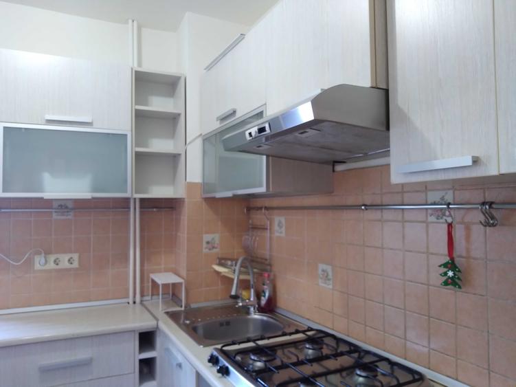 Garsonieră decomandată în Calea Călărașilor