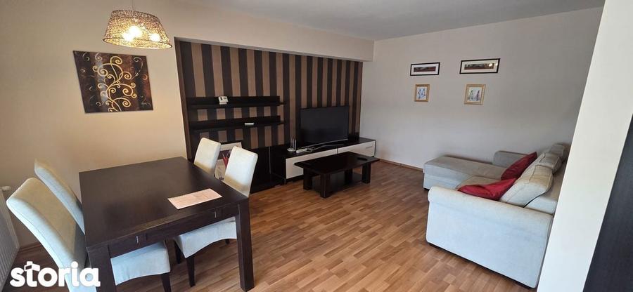 Apartament cu 2 camere decomandat în Est