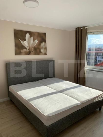 Apartament cu 3 camere semidecomandat, mobilat în Florești