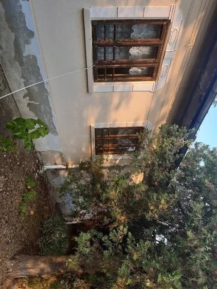 Teren de 7200 mp, în Giubega