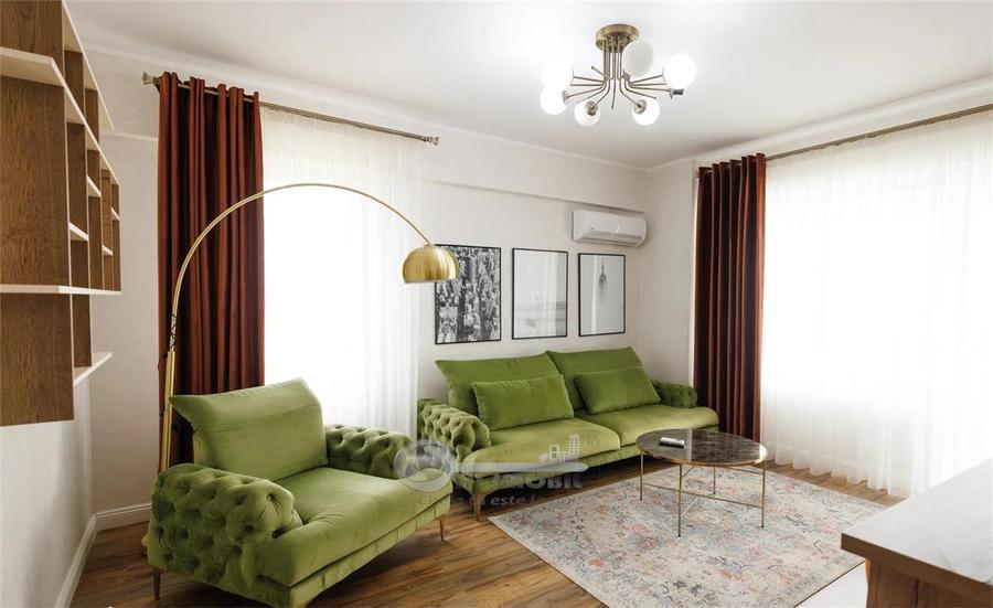 Apartament cu 3 camere semidecomandat în Copou