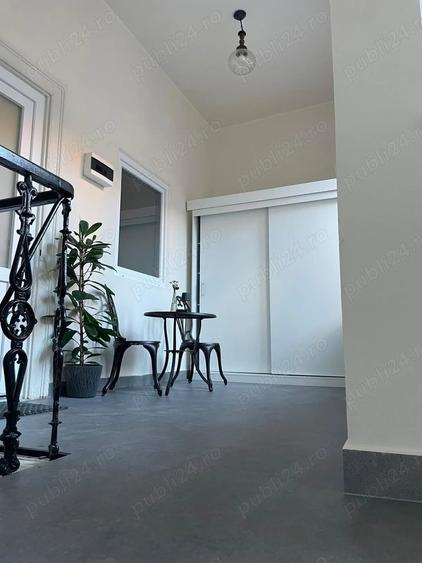 Casă cu 6 camere cu Teren 248 Mp în Central